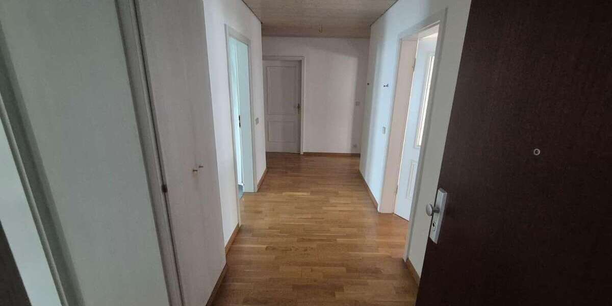 Etagenwohnung Stuttgart Stuttgart-Mitte - 4 Zimmer, 98 m&sup2;, 1.650&euro; | Angebot:27320243