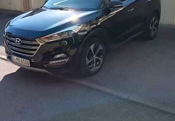 Hyundai TUCSON 105.000 km 16.600 &euro; Stuttgart-Feuerbach 70469