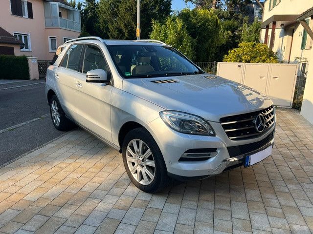 Mercedes-Benz ML 350 176.183 km 18.400 &euro; Stuttgart 70597