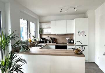 Wohnung Stuttgart Auf der Prag - 4 Zimmer, 97 m&sup2;, 1.700&euro; | Angebot:27346423