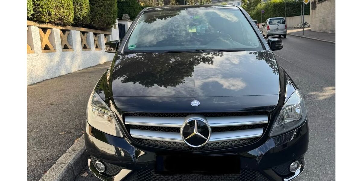Mercedes-Benz B 180 95.700 km 10.650 &euro; Stuttgart 70184