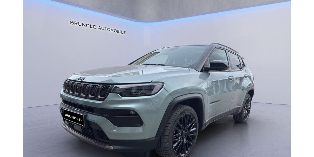 Jeep Compass 22.400 km 23.900 &euro; Stuttgart 70565