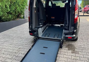Ford Tourneo Connect 47.800 km 38.790 &euro; Dettingen unter Teck 73265