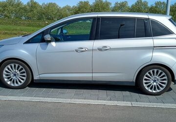 Ford Grand C-Max 65.600 km 8.800 &euro; Fellbach 70736