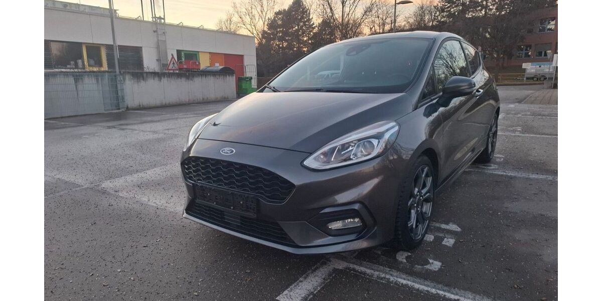 Ford Fiesta 115.000 km 7.999 &euro; stuttgart 70469