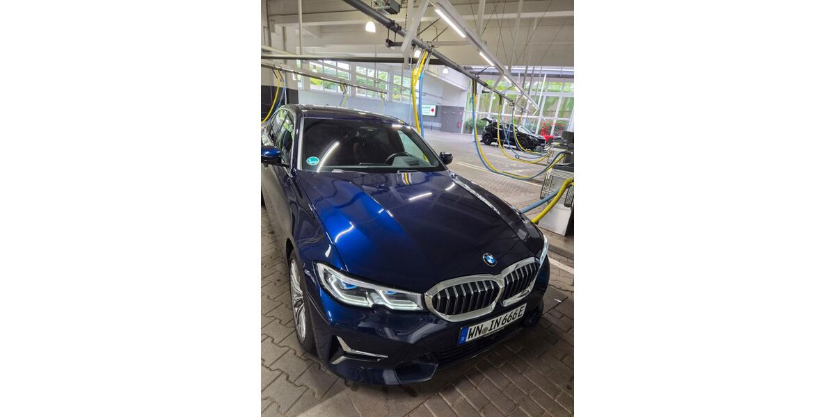 BMW 330 65.000 km 28.500 &euro; Stuttgart 70376
