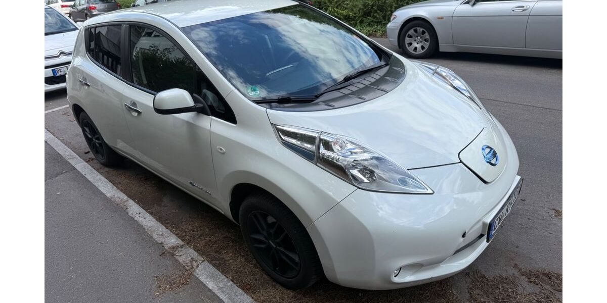 Nissan Leaf 160.000 km 3.390 &euro; Stuttgart 70178