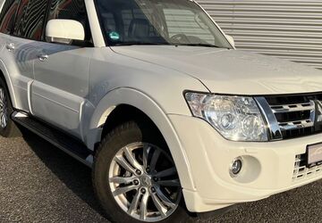 Mitsubishi Pajero 86.350 km 24.990 &euro; Stuttgart 70378