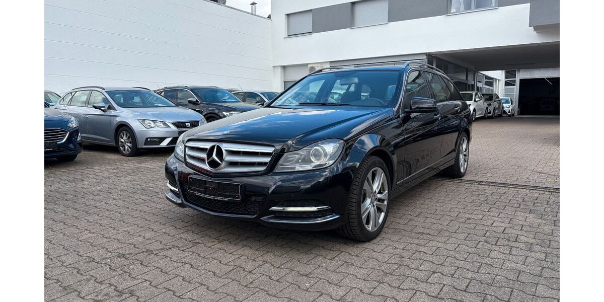 Mercedes-Benz C 200 172.000 km 9.995 &euro; Stuttgart 70597