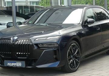 BMW i7 16.780 km 83.900 &euro; Vaihingen / Enz 71665
