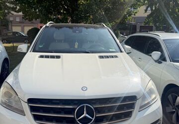 Mercedes-Benz ML 350 240.000 km 12.000 &euro; Stuttgart 70327