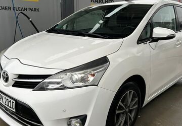 Toyota Verso 156.000 km 8.400 &euro; Korntal-Münchingen 70825