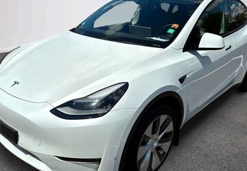 Tesla Model Y 133.501 km 30.990 &euro; Weinstadt 71384