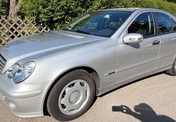 Mercedes-Benz C 200 96.000 km 5.700 &euro; Stuttgart 70597