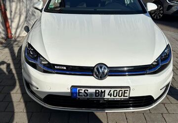 VW Golf 106.000 km 14.300 &euro; Aichwald 73773