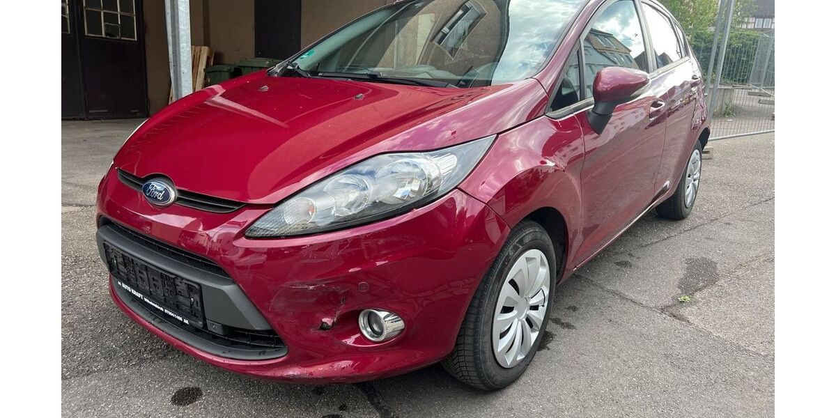 Ford Fiesta 150.000 km 2.700 &euro; Stuttgart 70195