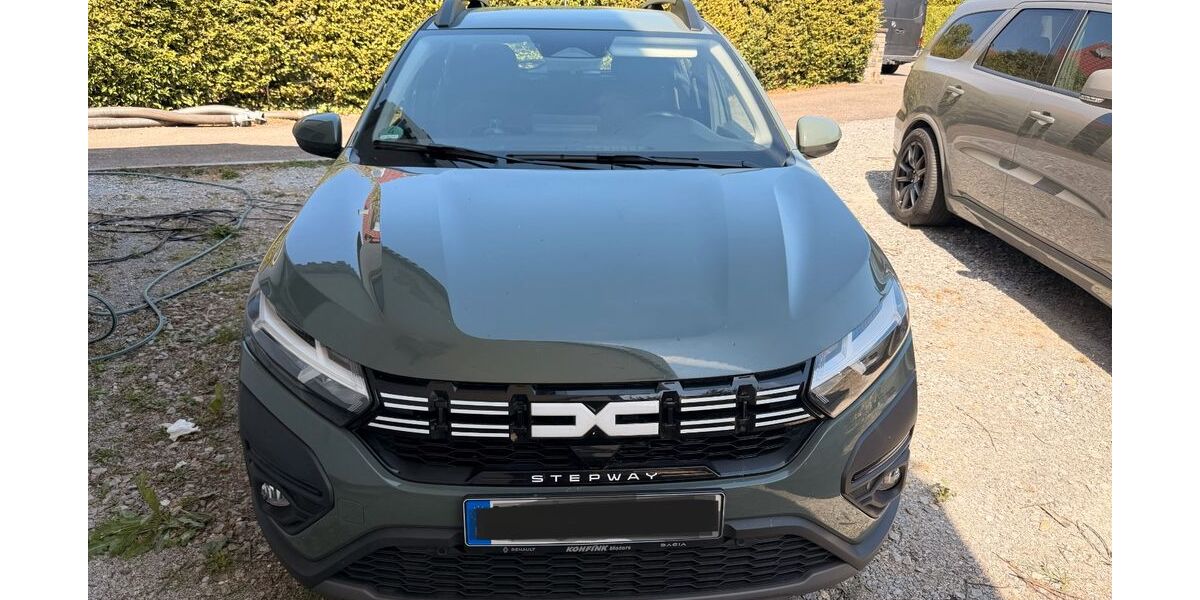 Dacia Sandero 9.000 km 17.999 &euro; Winnenden 71364