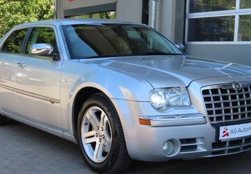 Chrysler 300C 157.000 km 10.990 &euro; Stuttgart 70329