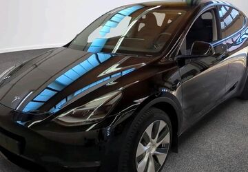 Tesla Model Y 85.612 km 33.990 &euro; Weinstadt 71384