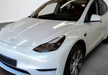 Tesla Model Y 87.227 km 34.690 &euro; Weinstadt 71384